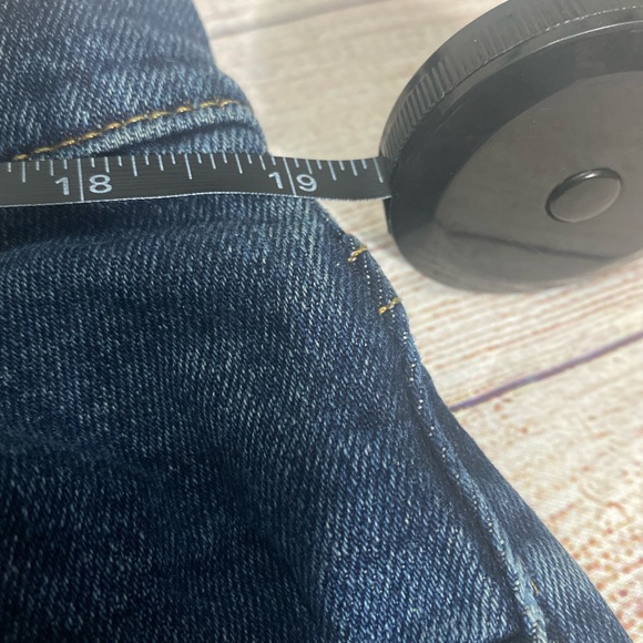 Wrangler Jeans Mens Size 38x30  Blue Denim RN 130273 Relaxed Fit Straight Leg - Picture 6 of 7